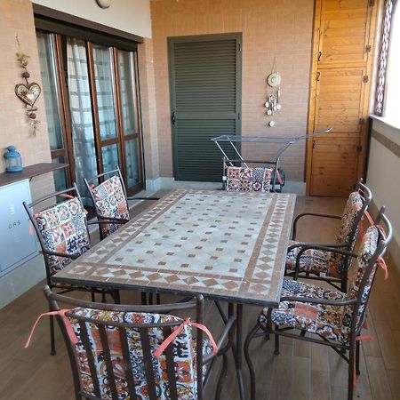 Casa Di Cesare Apartment Fiumicino Luaran gambar